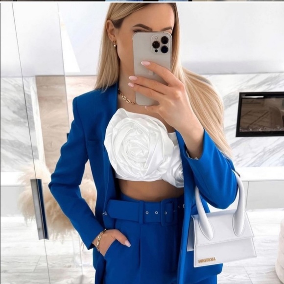 BNWT ZARA FLORAL APPLIQUÉ SATIN TOP - Picture 12 of 16